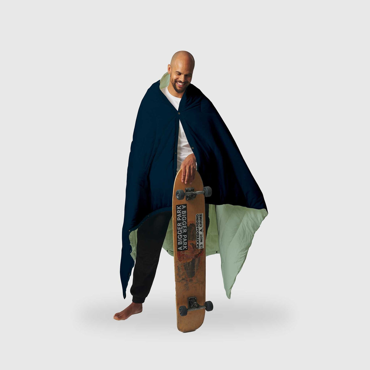 VOITED Recycled Ripstop Outdoor Camping Blanket - Ocean Navy/Cameo Green Blankets VOITED