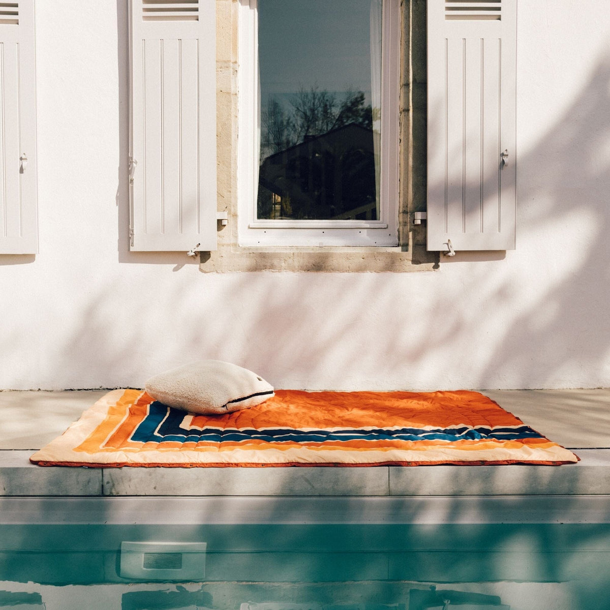 VOITED Recycled Ripstop Outdoor Camping Blanket - V Chevron Blankets VOITED