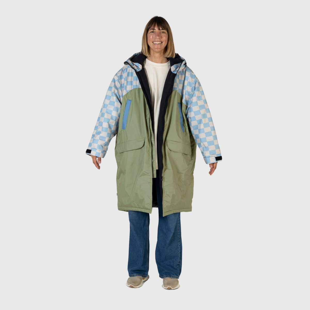 VOITED 3rd Edition Outdoor Changing Robe & Drycoat for Surfing, Camping, Vanlife & Wild Swimming - Blue Dancer Changewear VOITED