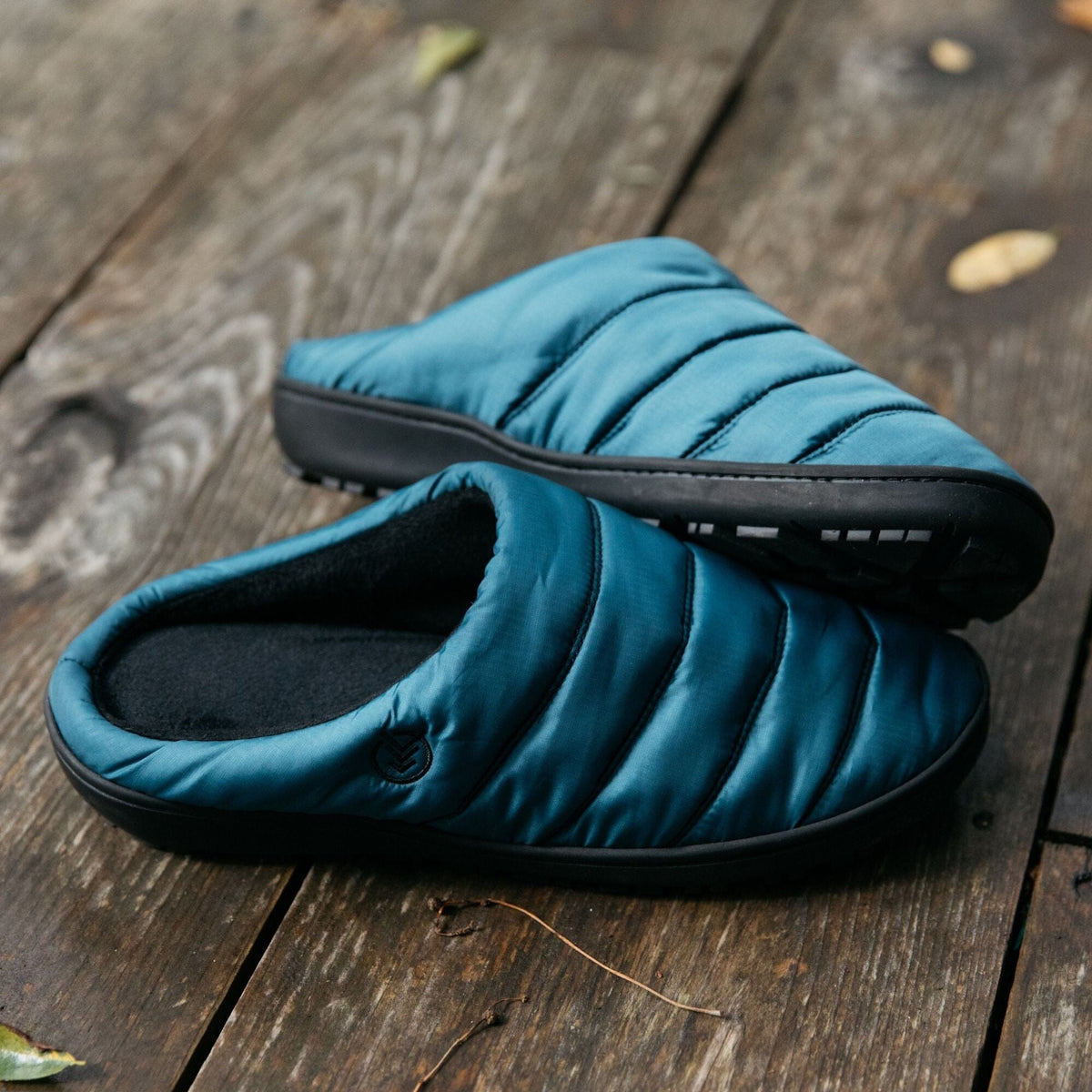 VOITED Soul Slipper - Lightweight, Indoor/Outdoor Camping Slippers - Legion Blue Footwear VOITED