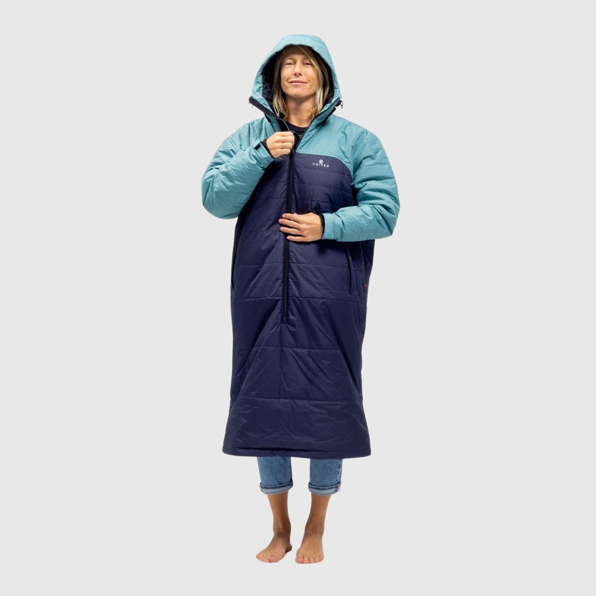 VOITED Premium Slumber Jacket for Camping, Vanlife & Indoor - Arcticblue / Graphite / Dustysand Blankets VOITED