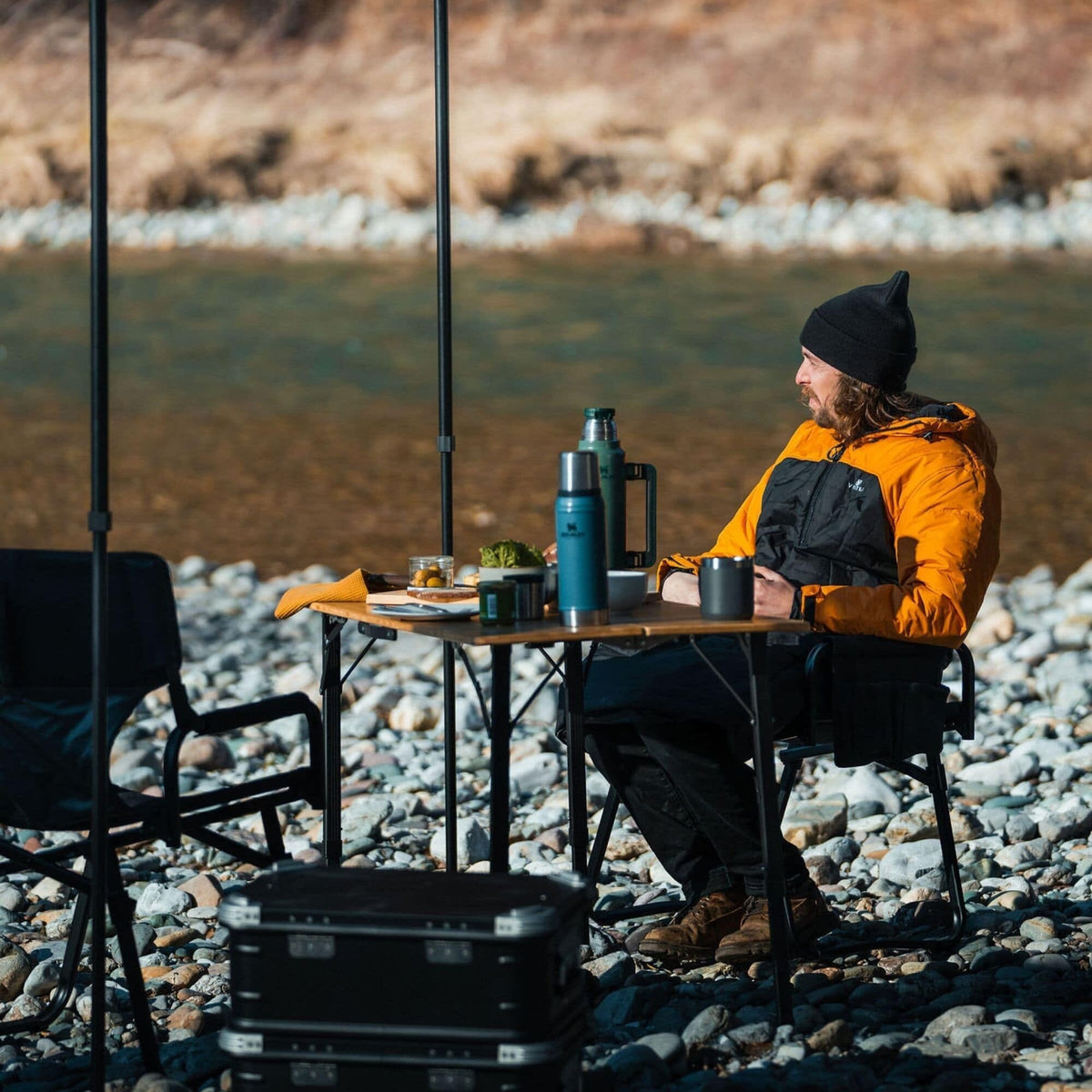 VOITED Premium Slumber Jacket for Camping, Vanlife & Indoor - Desert / Black / Navy Blankets VOITED