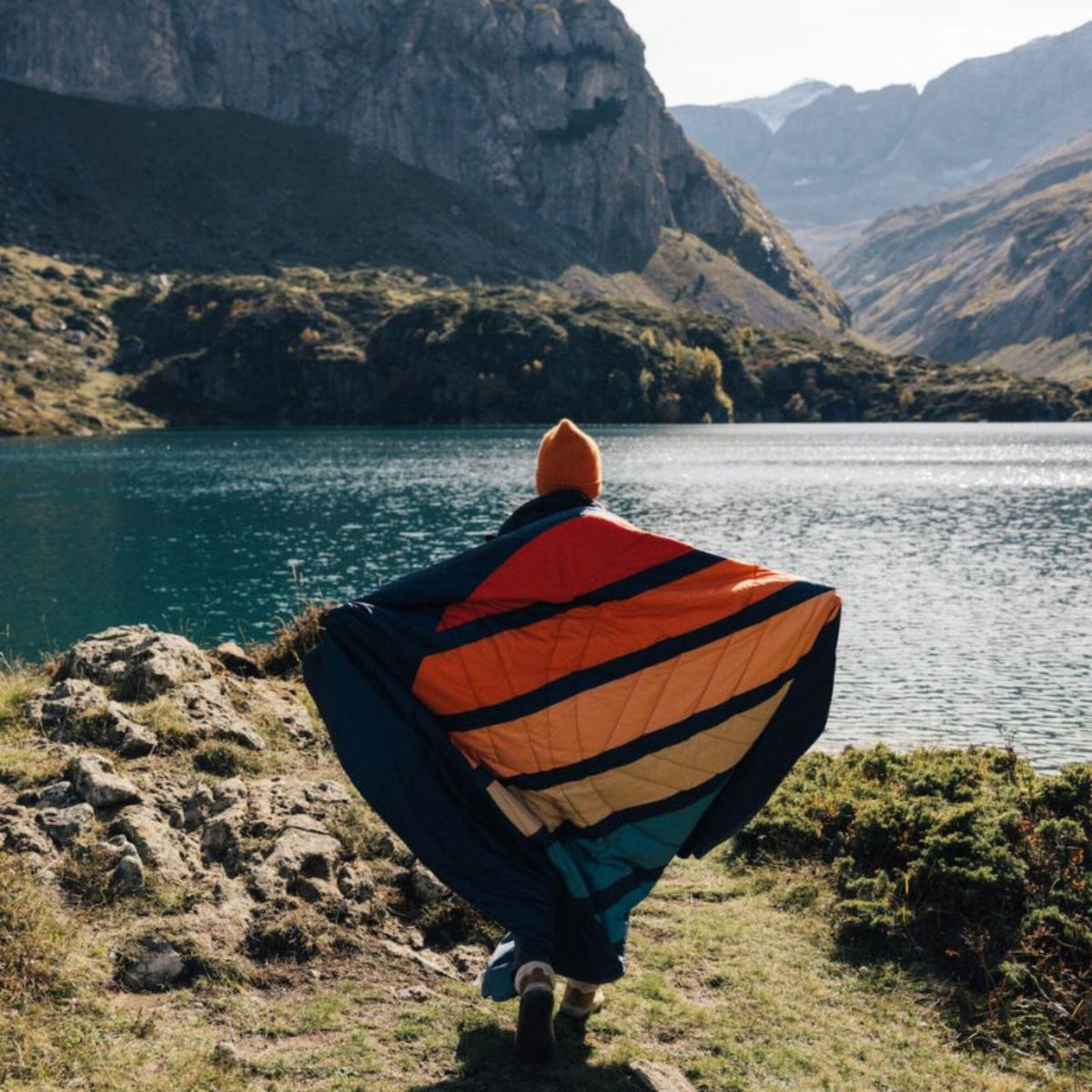VOITED CloudTouch® Indoor/Outdoor Camping Blanket - Sunset Stripes Blankets VOITED 