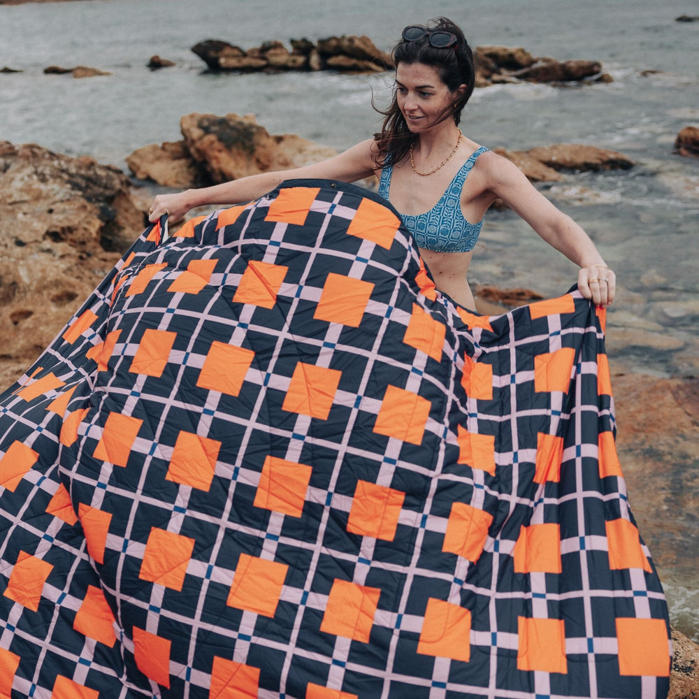 VOITED Fleece Outdoor Camping Blanket - Mellow Magic