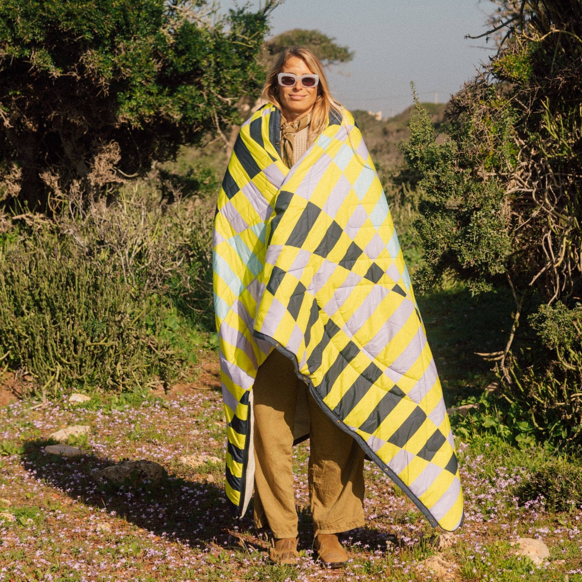 VOITED Multi-Functional Outdoor Fleece Blanket Pillow - Stardust