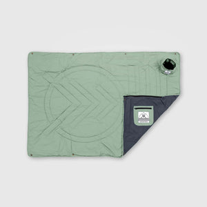VOITED Quilted Premium Recycled Pet Blanket - Cameo Green Blankets VOITED 