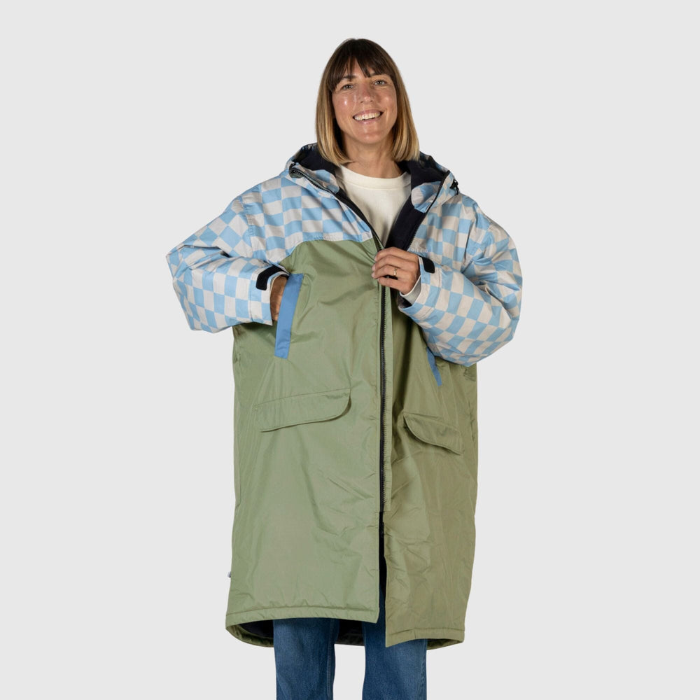 
VOITED 3e Édition Manteau de Changement Extérieur & Drycoat pour le surf, le camping, la vie en van et la nage en eau libre - Blue Dancer
