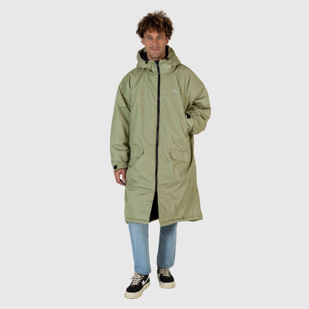 
VOITED 3e Édition Manteau de Changement Extérieur & Drycoat pour le Surf, le Camping, la Vie en Van & la Natation en Milieu Sauvage - Olive

