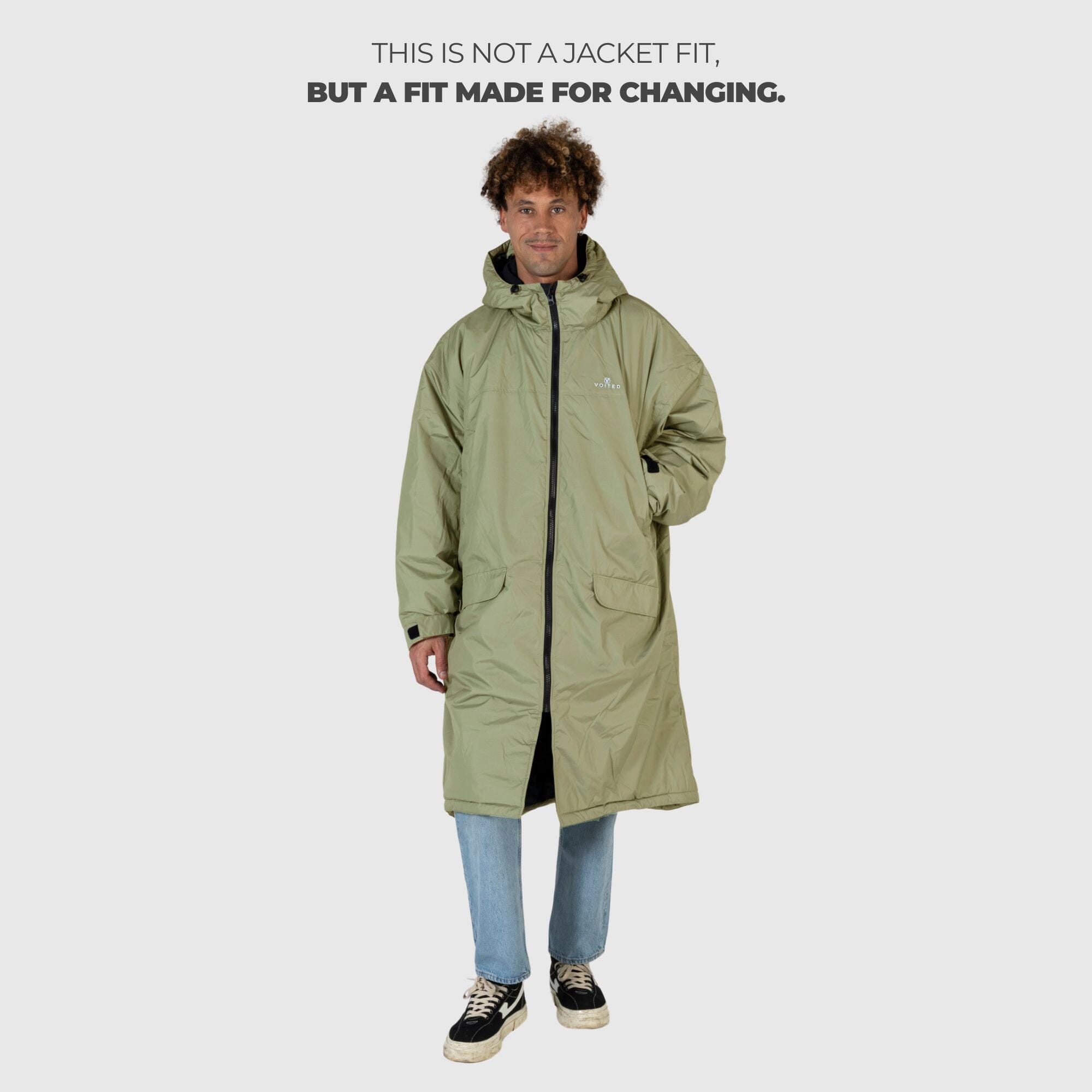 Voited Robe VOITED Changing Robe 3.0 in Olive - Stay Warm & Dry Outdoors – VOITED EU