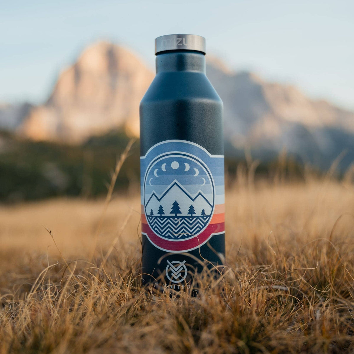 Mizu x VOITED 800 ml Insulated Stainless Steel Bottle Accessories VOITED 
