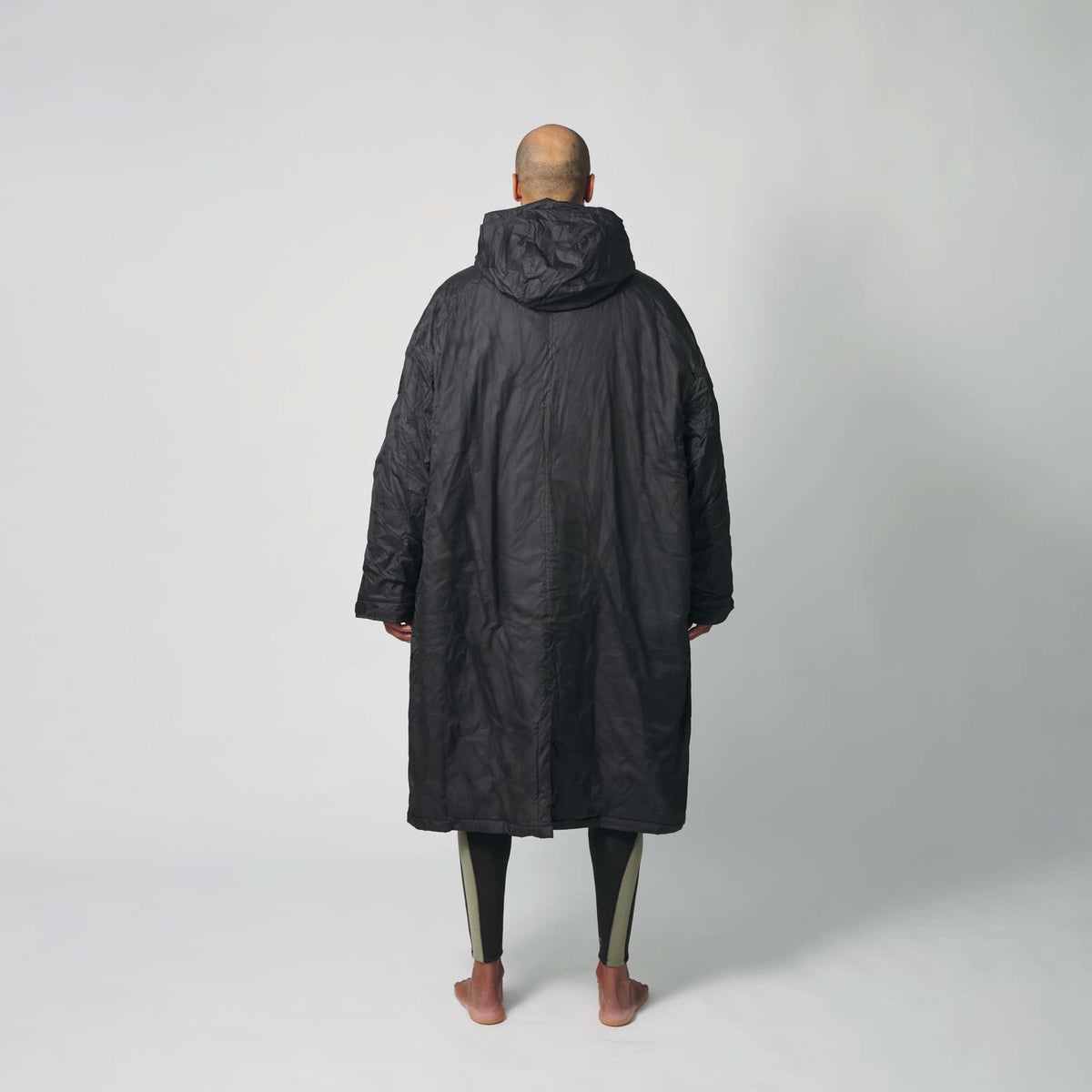 Beight Outdoor Robe VOITED Stay Dry and Warm Outdoors with Changing Robes - Black – VOITED EU
